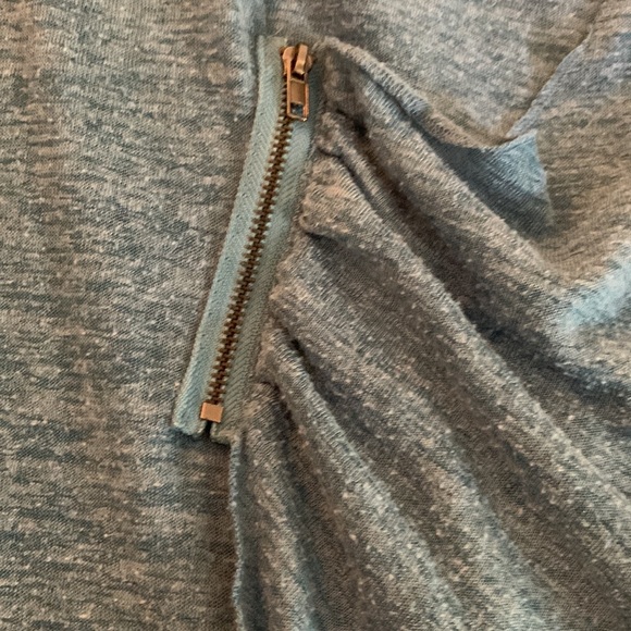 Short sleeve top - Picture 3 of 3